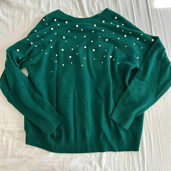 100% Cashmere Cardigan With Diamonds and Pearls - Picture 7 of 9